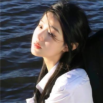 赛马女孩
